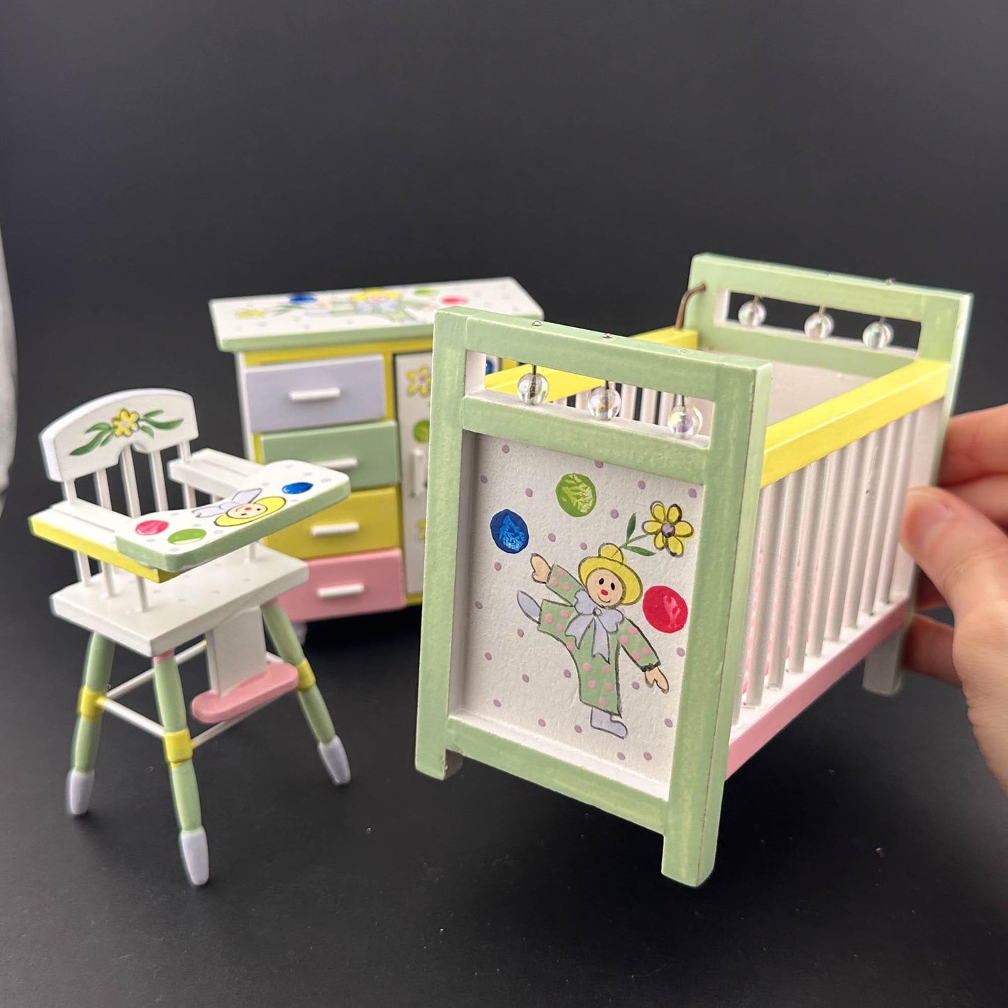 Nursery baby miniature Set 3pcs cradle highchair dresser Flowers decoration for 1:12 scale dollhouse economic