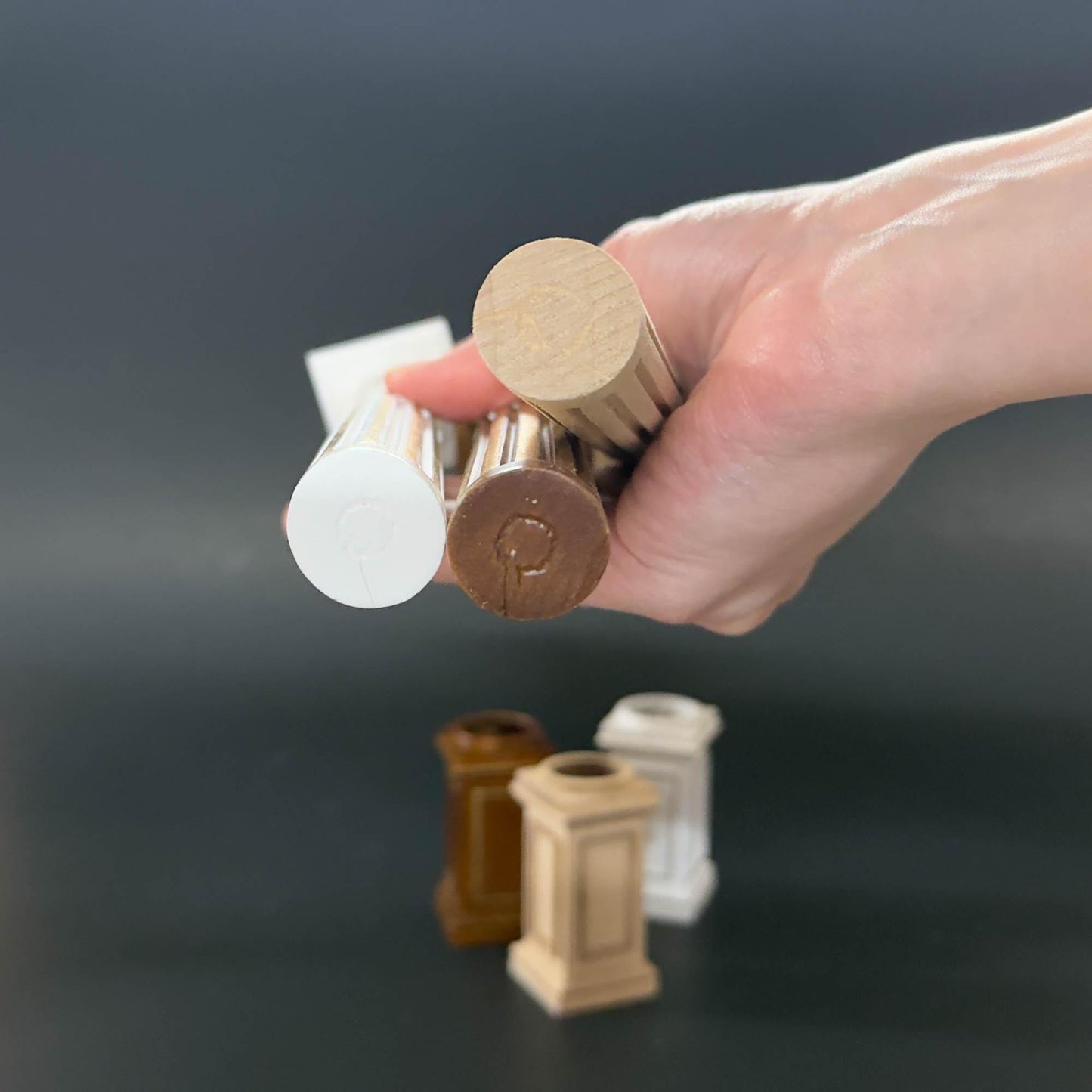 Colonne ronde miniature de qualité, télescopique, en bois, pour une hauteur de plafond de 10 à 25 cm, pour maison de poupée 1:12 DIY