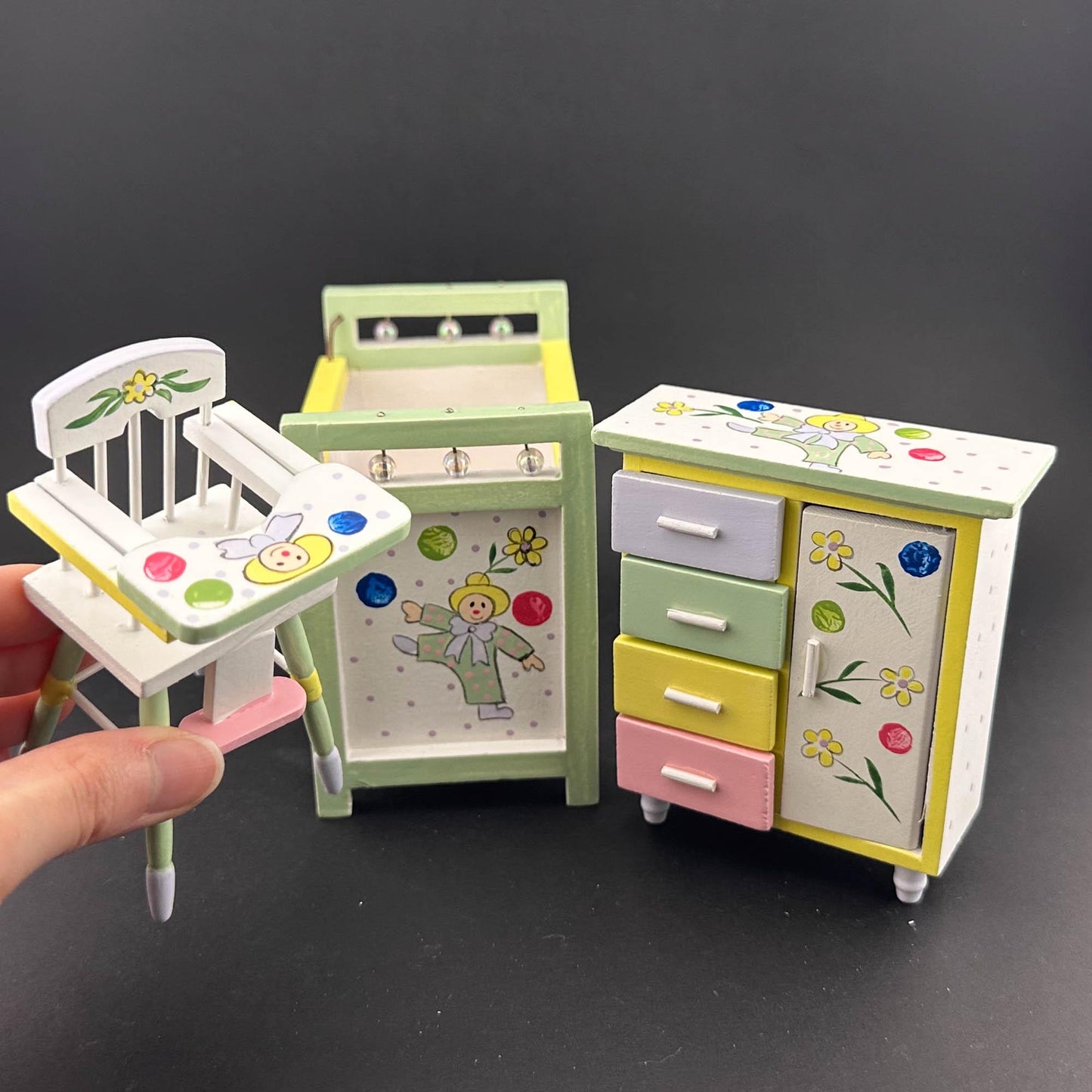 Nursery baby miniature Set 3pcs cradle highchair dresser Flowers decoration for 1:12 scale dollhouse economic
