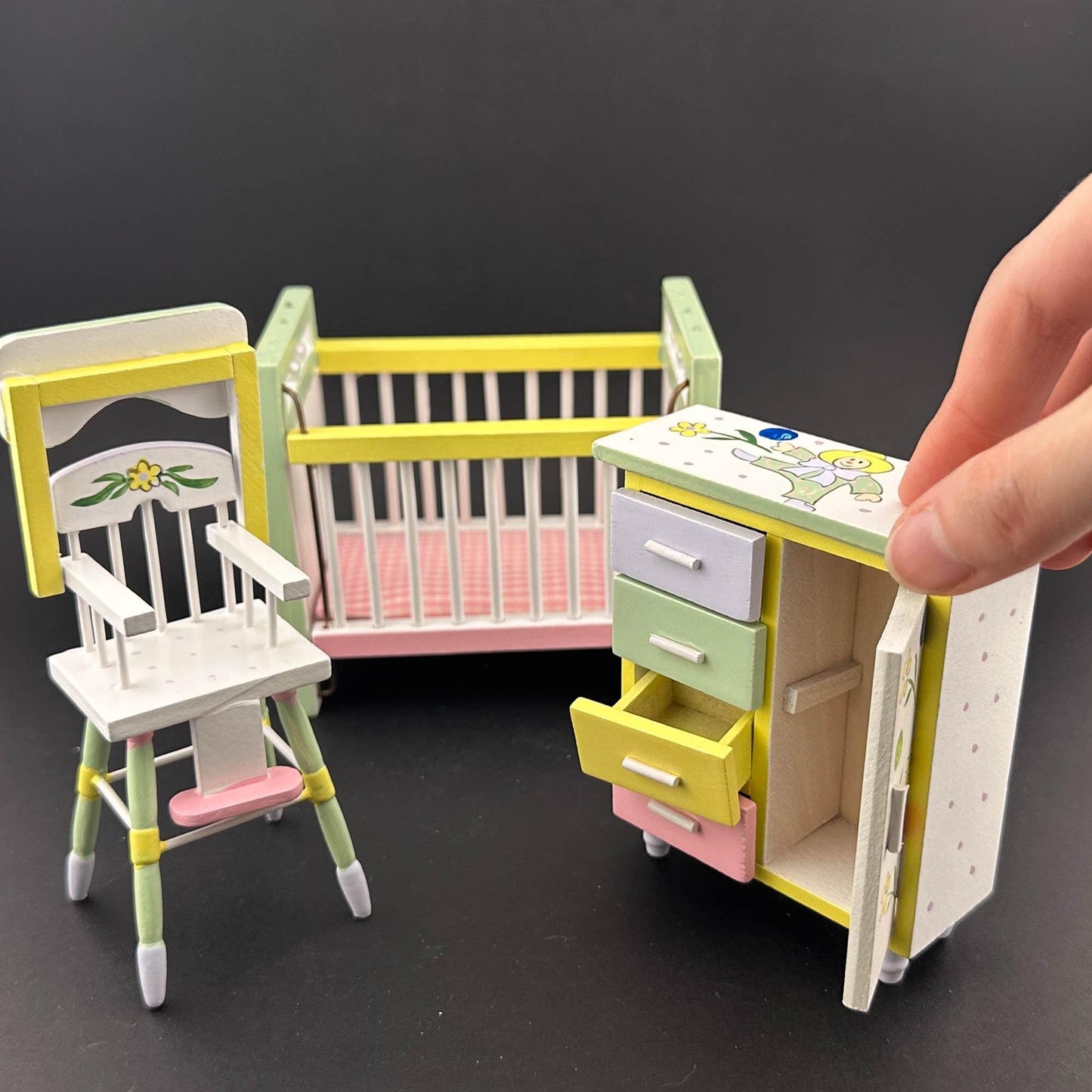 Nursery baby miniature Set 3pcs cradle highchair dresser Flowers decoration for 1:12 scale dollhouse economic