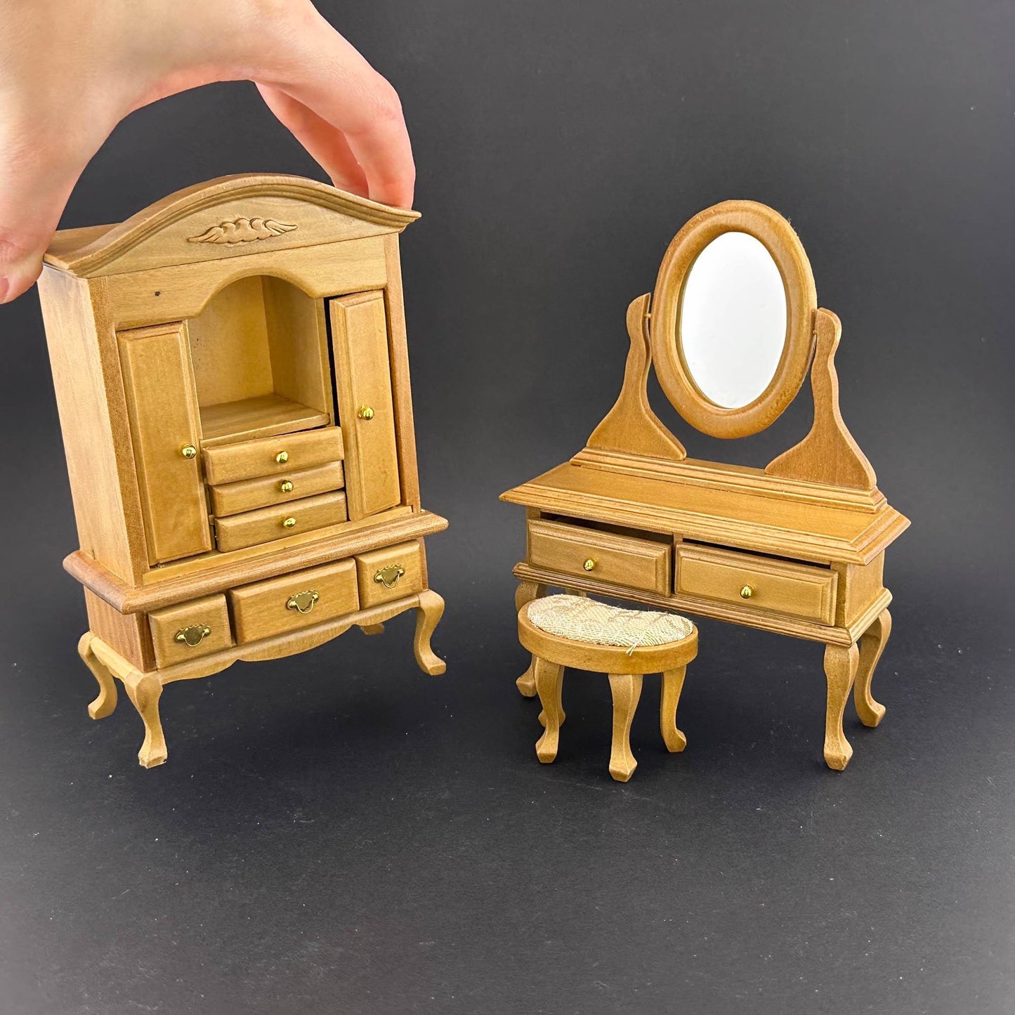 Victorian Miniature bedroom child Girl suite Economy Set 5pcs bed dresser bedstand mirror wardrobe 1:12 scale dollhouses miniature oak wood