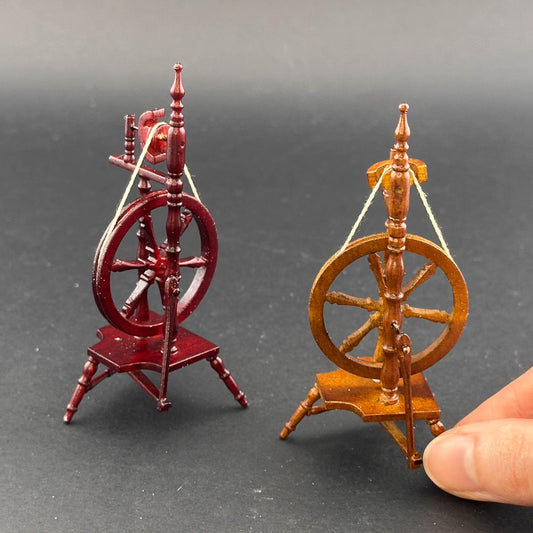 Rouet miniature de qualité supérieure pour maison de poupée miniature 1:12 salle de couture en bois fabriqué à la main