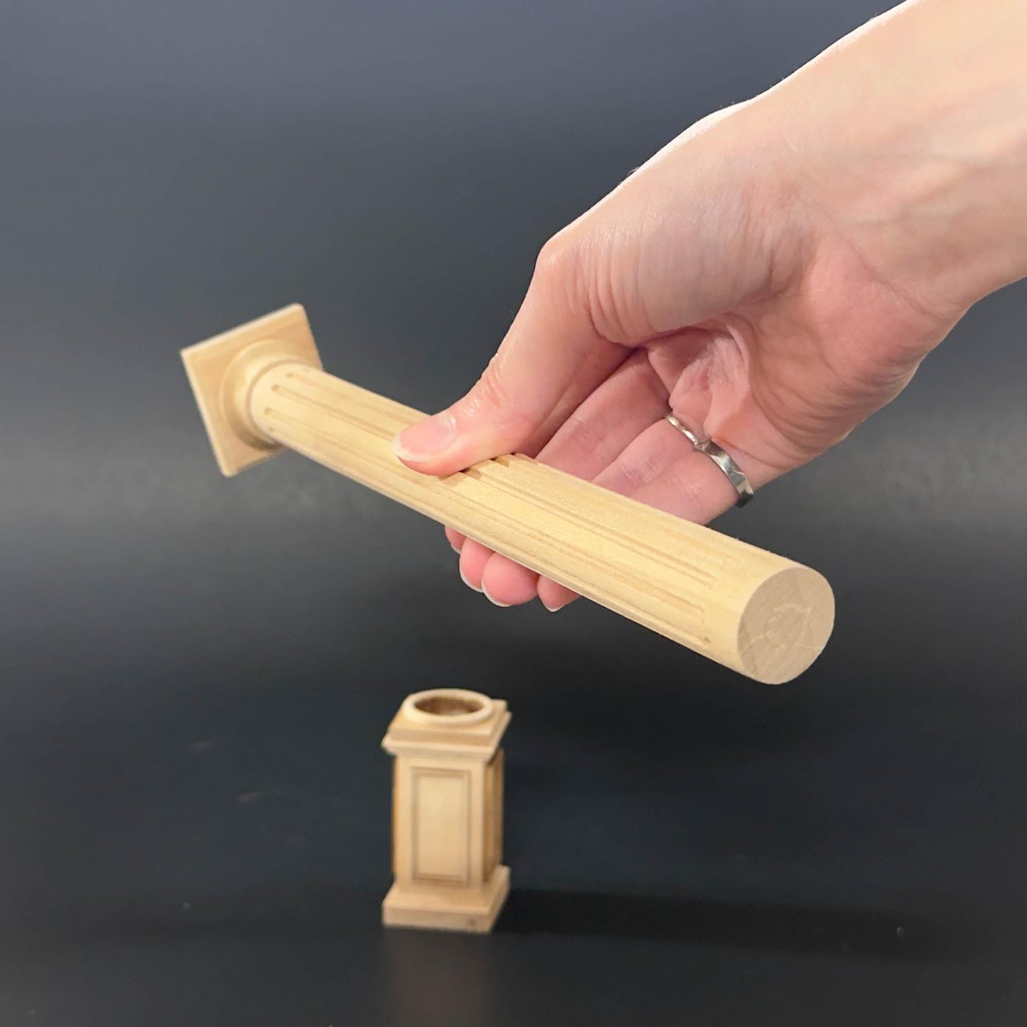 Colonne ronde miniature de qualité, télescopique, en bois, pour une hauteur de plafond de 10 à 25 cm, pour maison de poupée 1:12 DIY