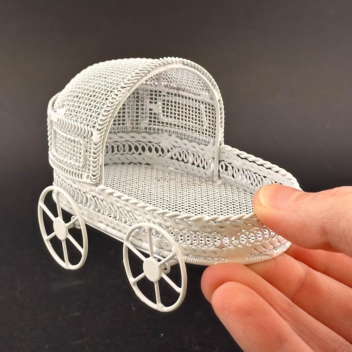 Miniature Victorian Flower Cart – 1:12 Scale White Wire, Elegant Plant Stand for Dollhouse Garden, Flower Shop, or Decorative Display