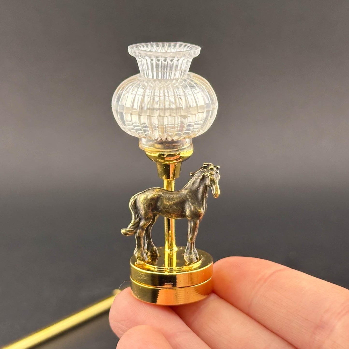 Miniature Touchless operation with Wand 1:12 table lamp LED for Dollhouse No-touch No-Switch Stick Horse table light