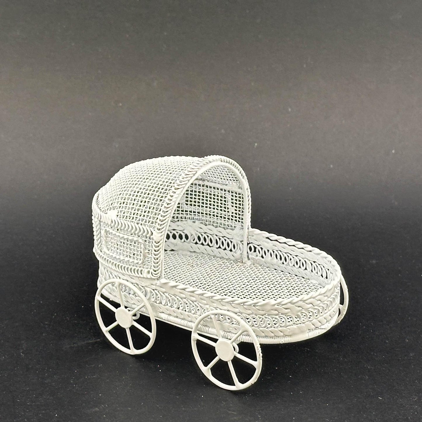 Miniature Victorian Flower Cart – 1:12 Scale White Wire, Elegant Plant Stand for Dollhouse Garden, Flower Shop, or Decorative Display