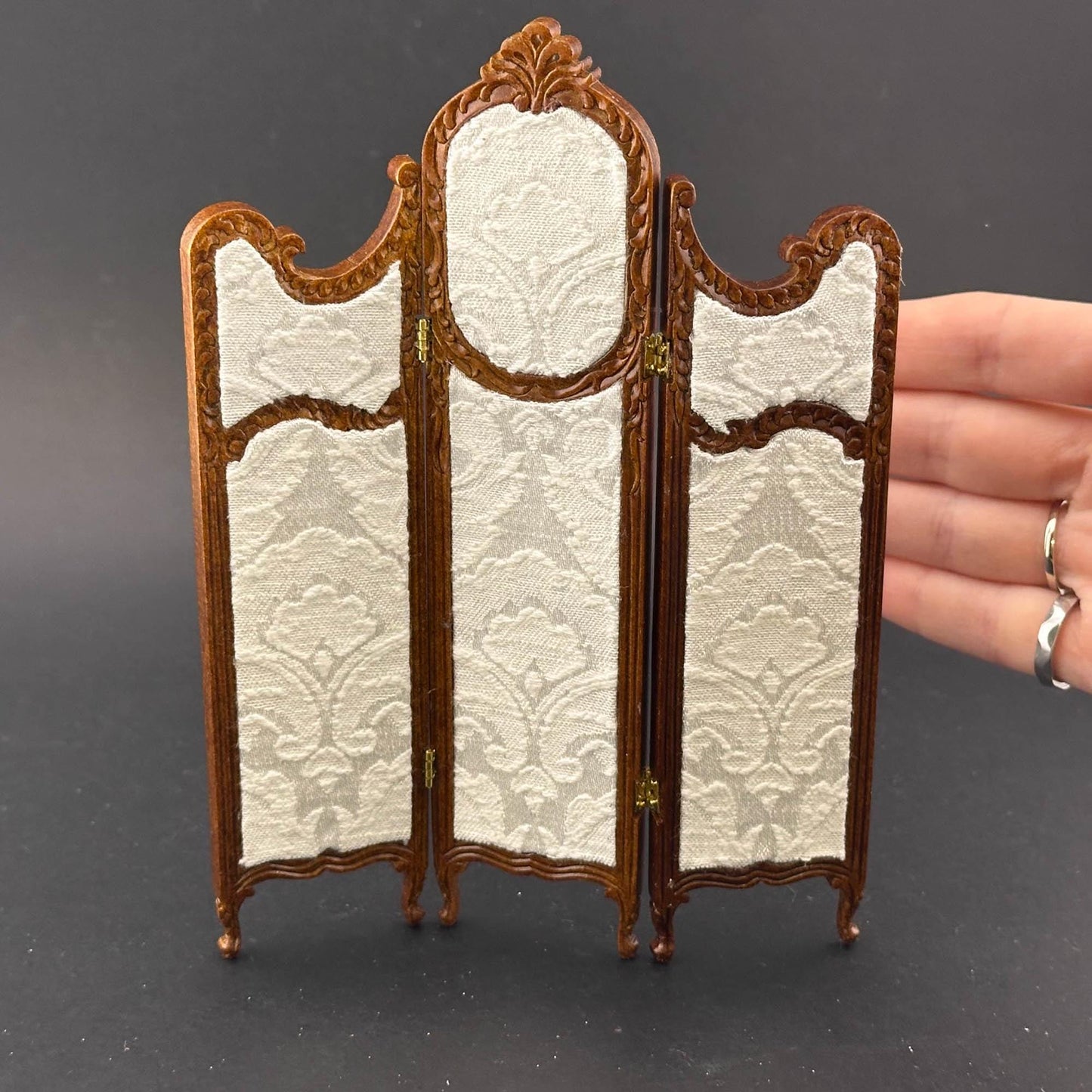 Adjustable Panelled Screen divider partition wall elegant for 1:12 bedroom dollhouse miniature wood WN with white fabric