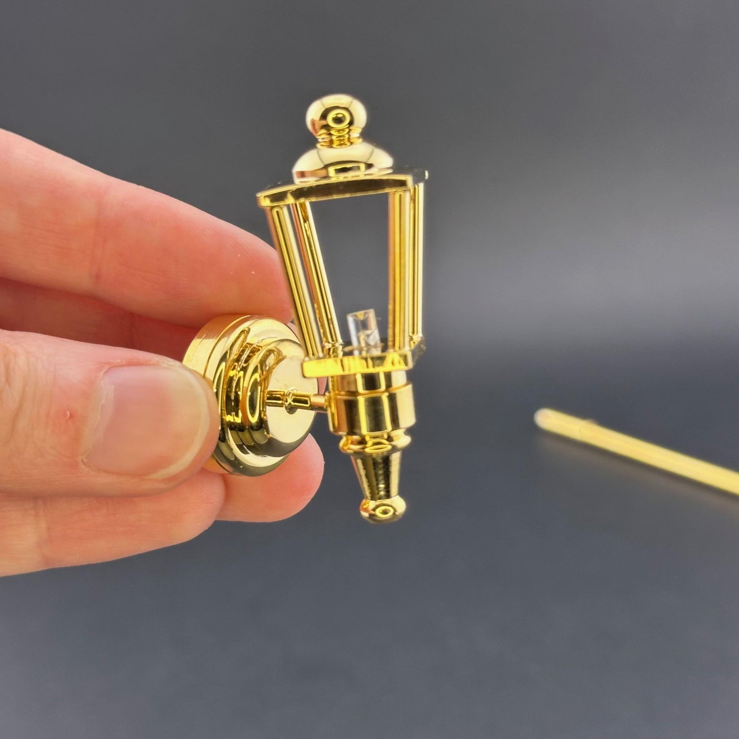 Miniature Touchless operation with Wand 1:12 Victorian classic brass Carriage lamp light Sconce outdoor LED Dollhouse No-touch No-Switch