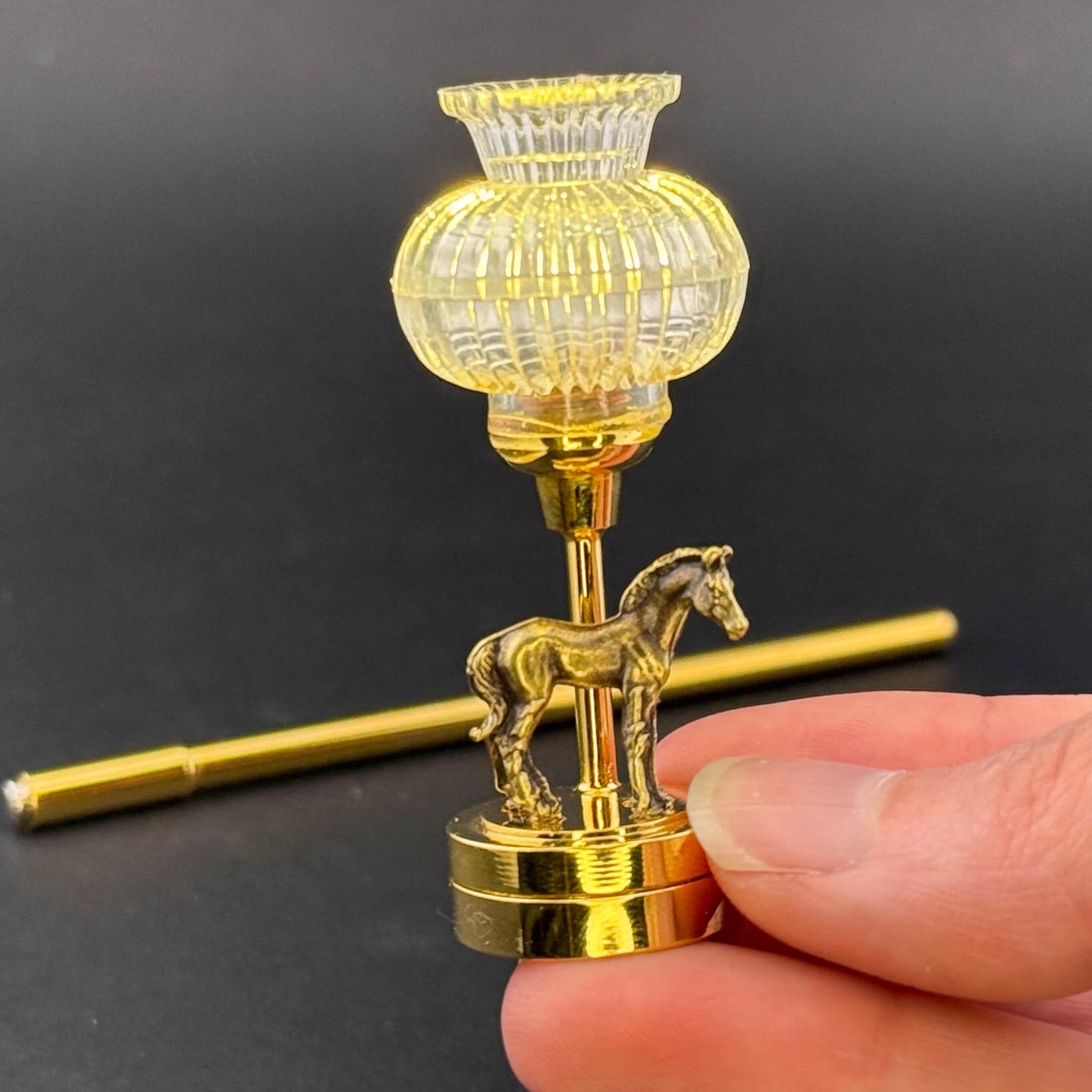 Miniature Touchless operation with Wand 1:12 table lamp LED for Dollhouse No-touch No-Switch Stick PONY miniature horse Table Lamp