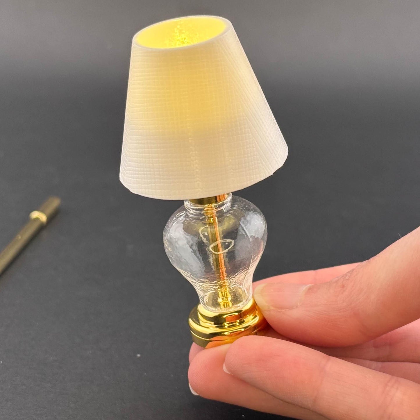 Miniature Touchless operation with Wand 1:12 table lamp LED for Dollhouse No-touch No-Switch Stick Clear glass table light
