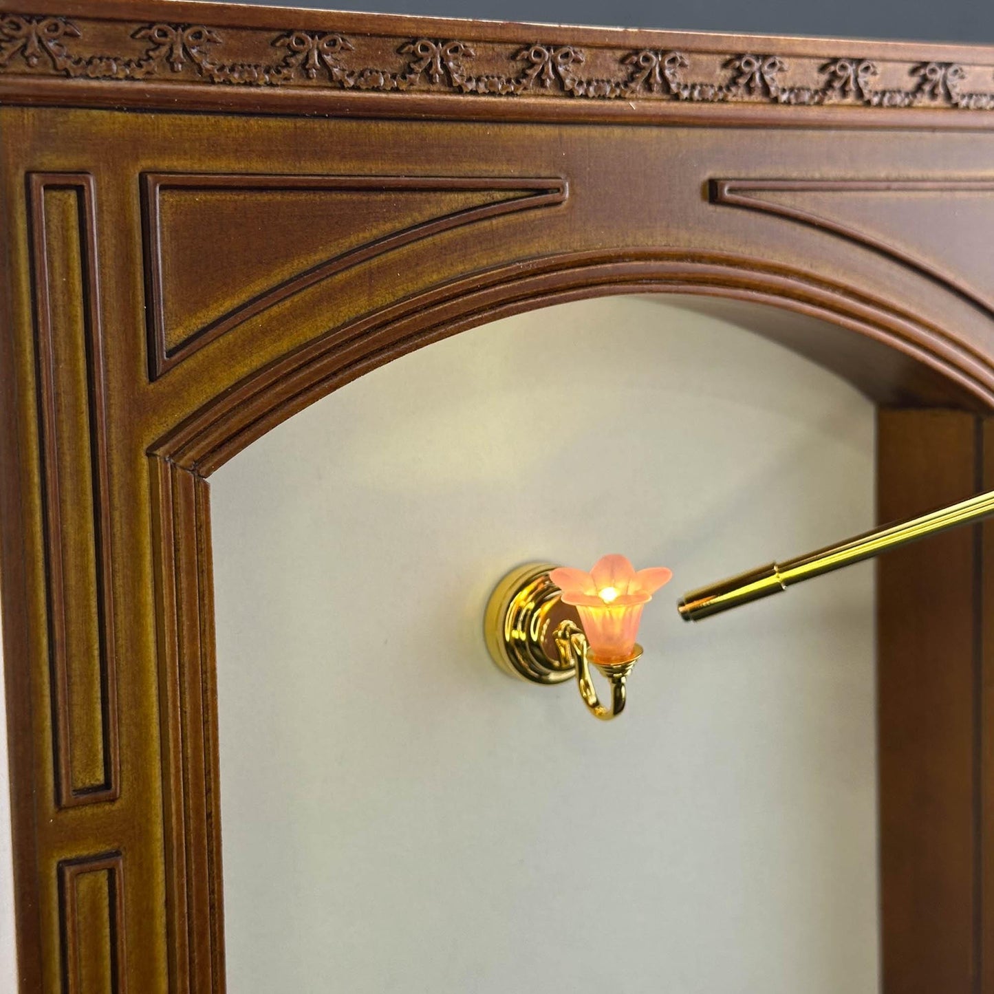 Miniature Touchless operation with Wand 1:12 brass Wall sconce pink tulip lamp LED light Dollhouse No-touch No-Switch Stick Fairy Magic