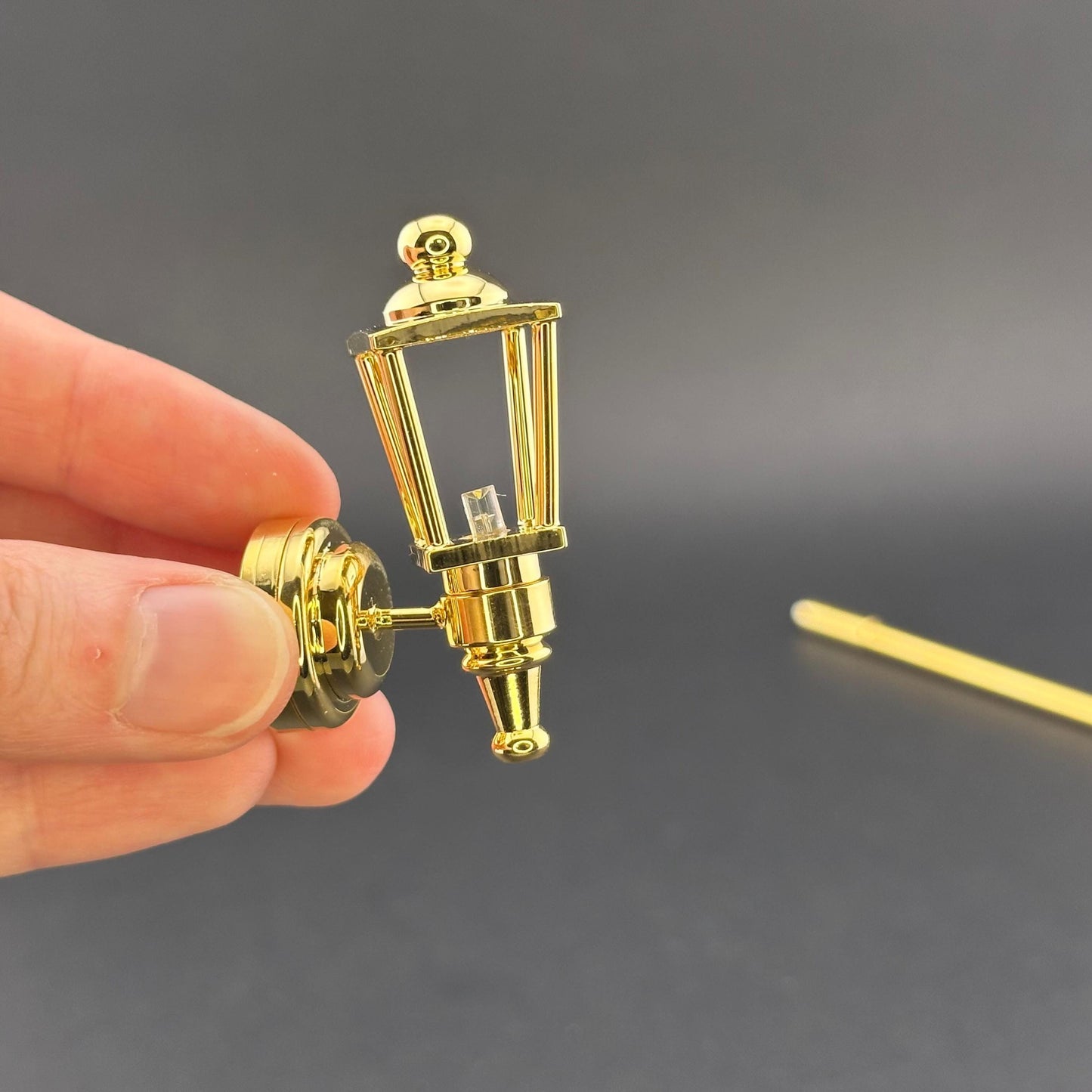 Miniature Touchless operation with Wand 1:12 Victorian classic brass Carriage lamp light Sconce outdoor LED Dollhouse No-touch No-Switch