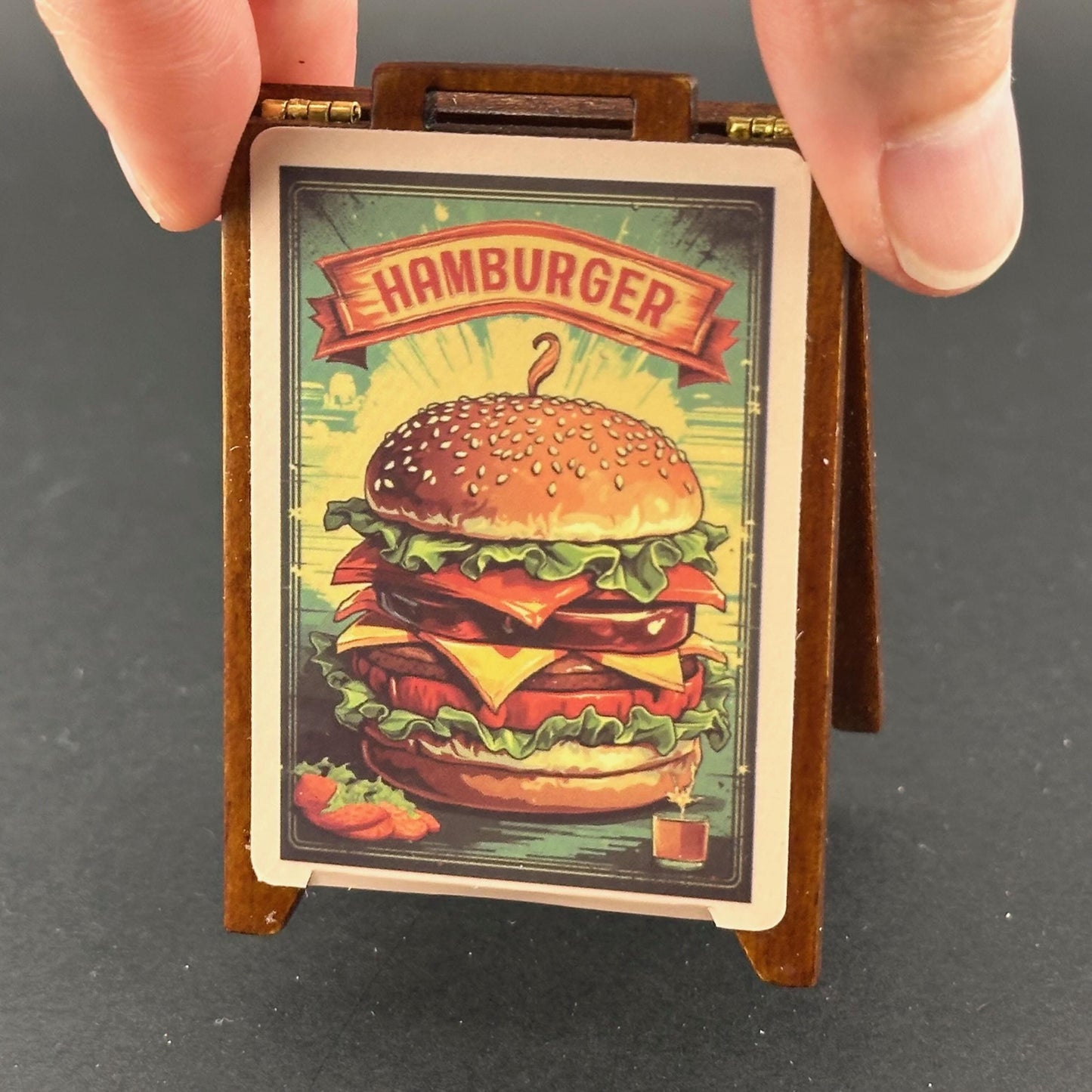 Miniatur-Sandwich-Board-Schild, Laden, Puppenhaus, Straßendisplay, 1:12, Stil der 1960er Jahre