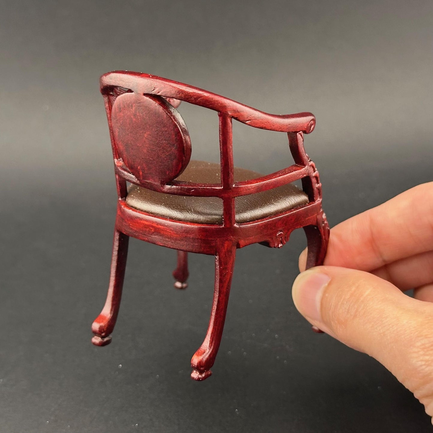 Victorian Captain’s chair armchair, Quality mahogany office, Leather top 1:12 scale for Dollhouse miniature