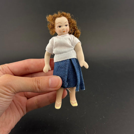 Miniature 4-Inch Porcelain Baby Doll with Movable Limbs & Head – 1:12 Dollhouse Scale