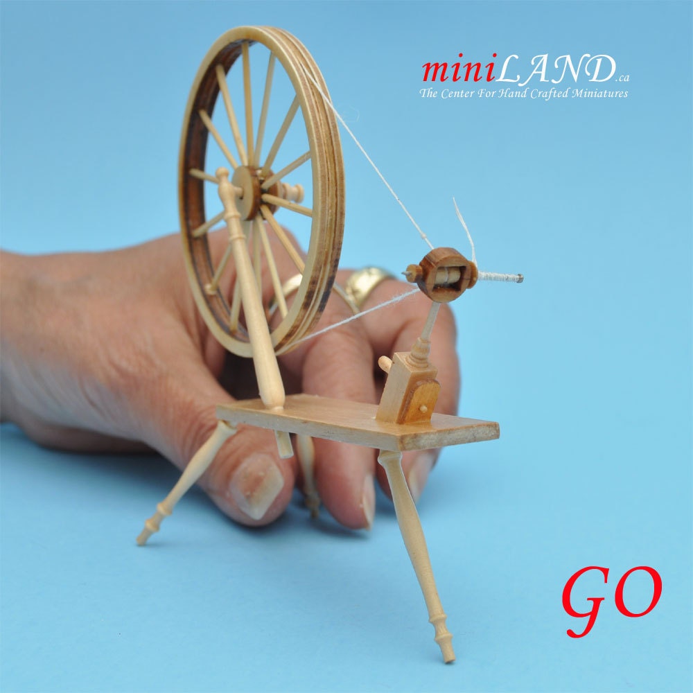 Miniature 18th Century Large Walking Wool Spinning Wheel, dollhouse 1:12 scale GO flax V4028