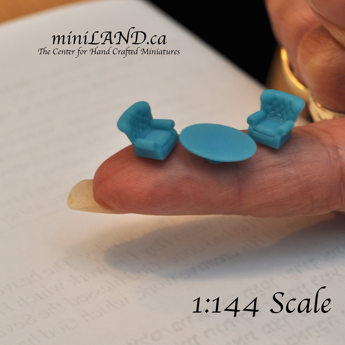 Living room set 3pcs set 1:144 scale unpainted 3D print victorian chair Armchair coffee table Acc225 Z08