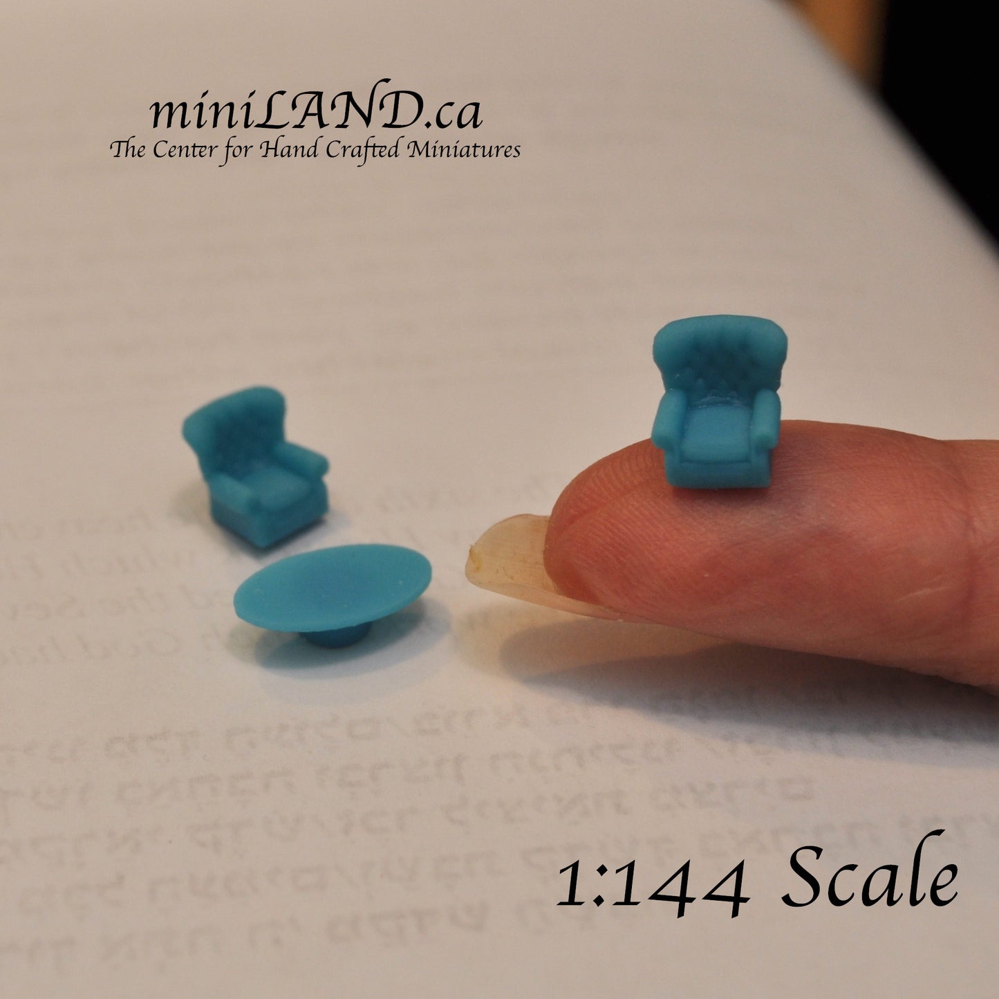 Living room set 3pcs set 1:144 scale unpainted 3D print victorian chair Armchair coffee table Acc225 Z08