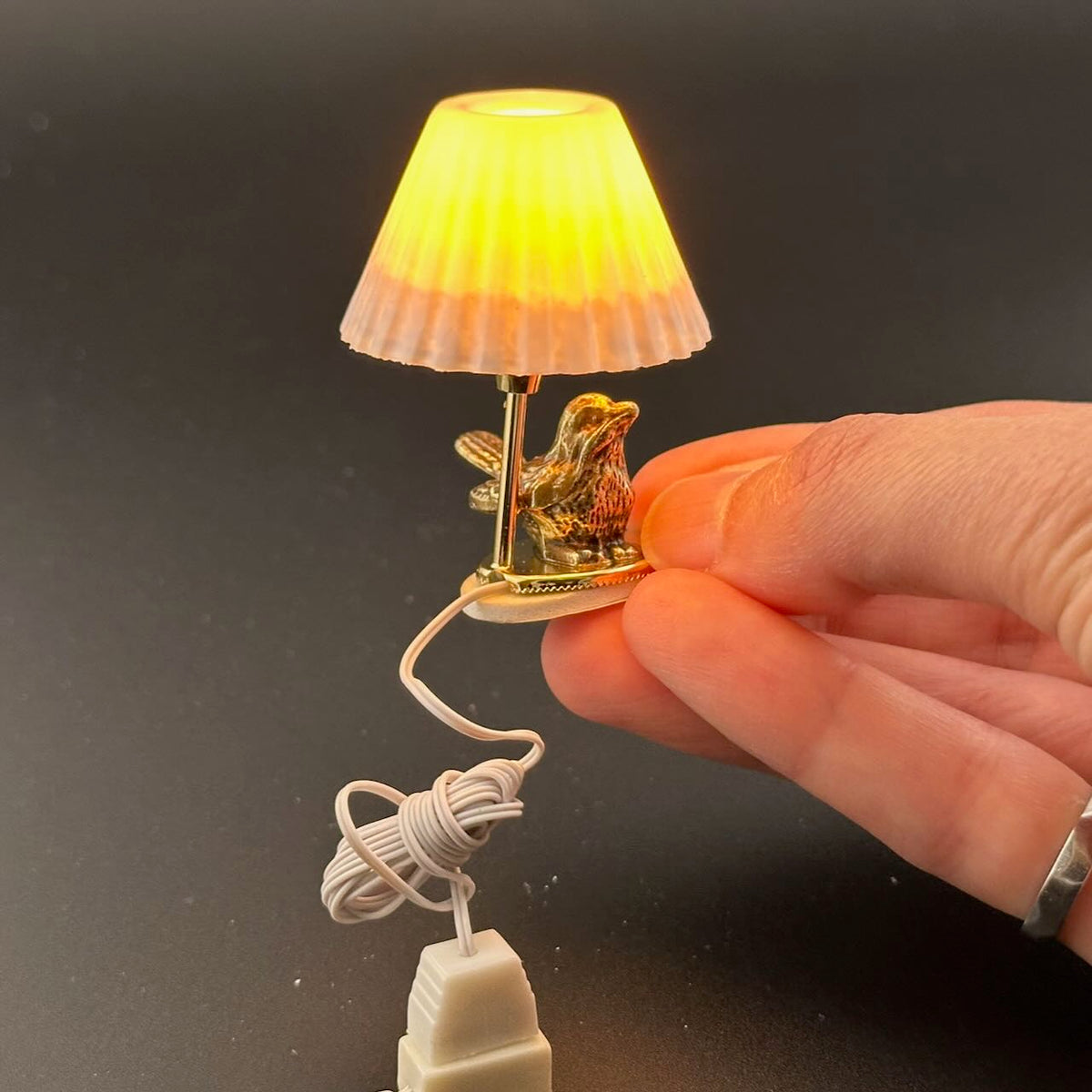 Lampe de plafond tulipe 12 V, vente de liquidation, miniature pour maison de poupée 1:12