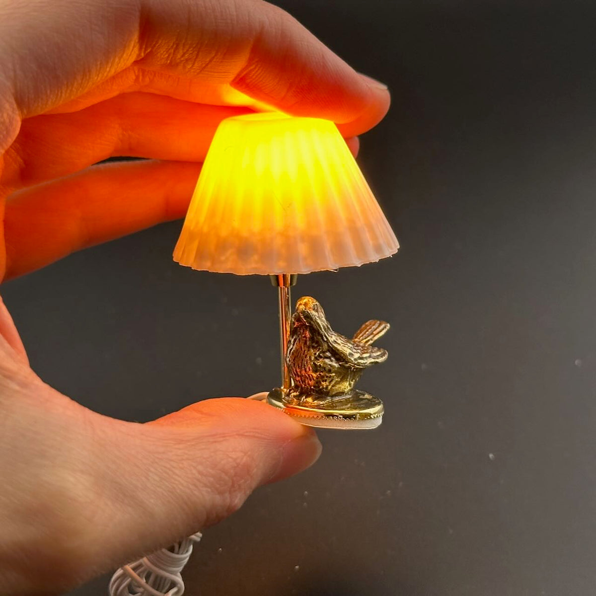 Lampe de plafond tulipe 12 V, vente de liquidation, miniature pour maison de poupée 1:12