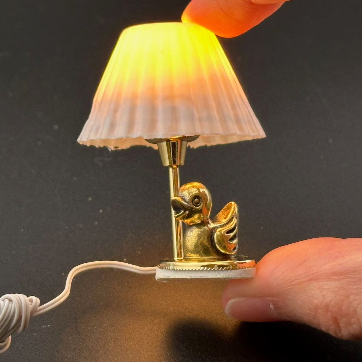 Abverkauf Tulpen-Deckenlampe 12V Puppenhaus Miniatur 1:12 Licht