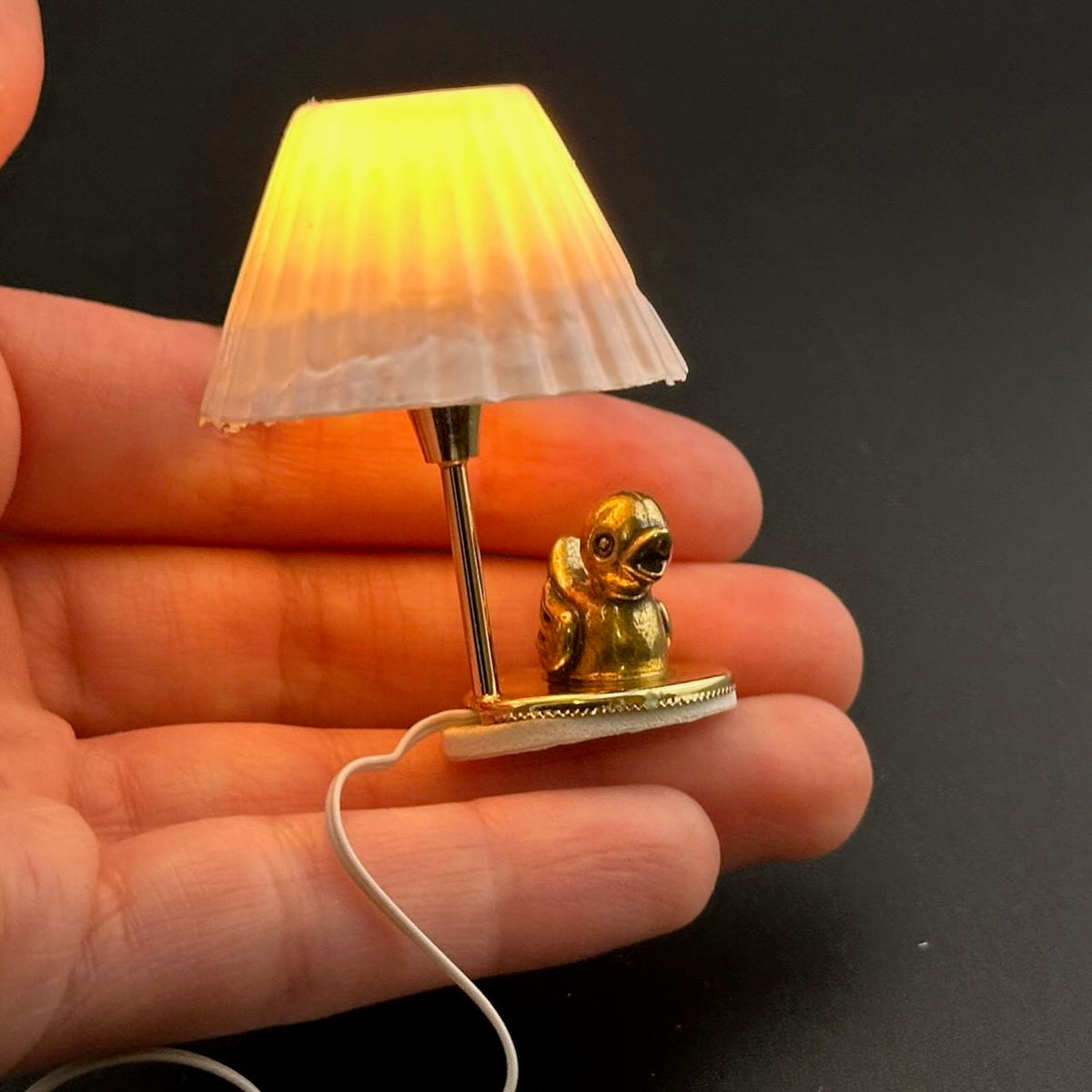 Abverkauf Tulpen-Deckenlampe 12V Puppenhaus Miniatur 1:12 Licht