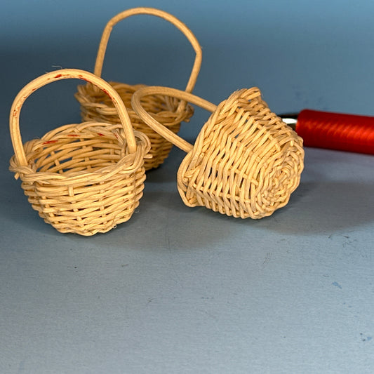 1:12 Scale Miniature Wicker Basket Set – 3 Pieces