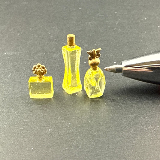 Dollhouse Miniature 1:12 Scale – Set of 3 Perfume Bottles top quality
