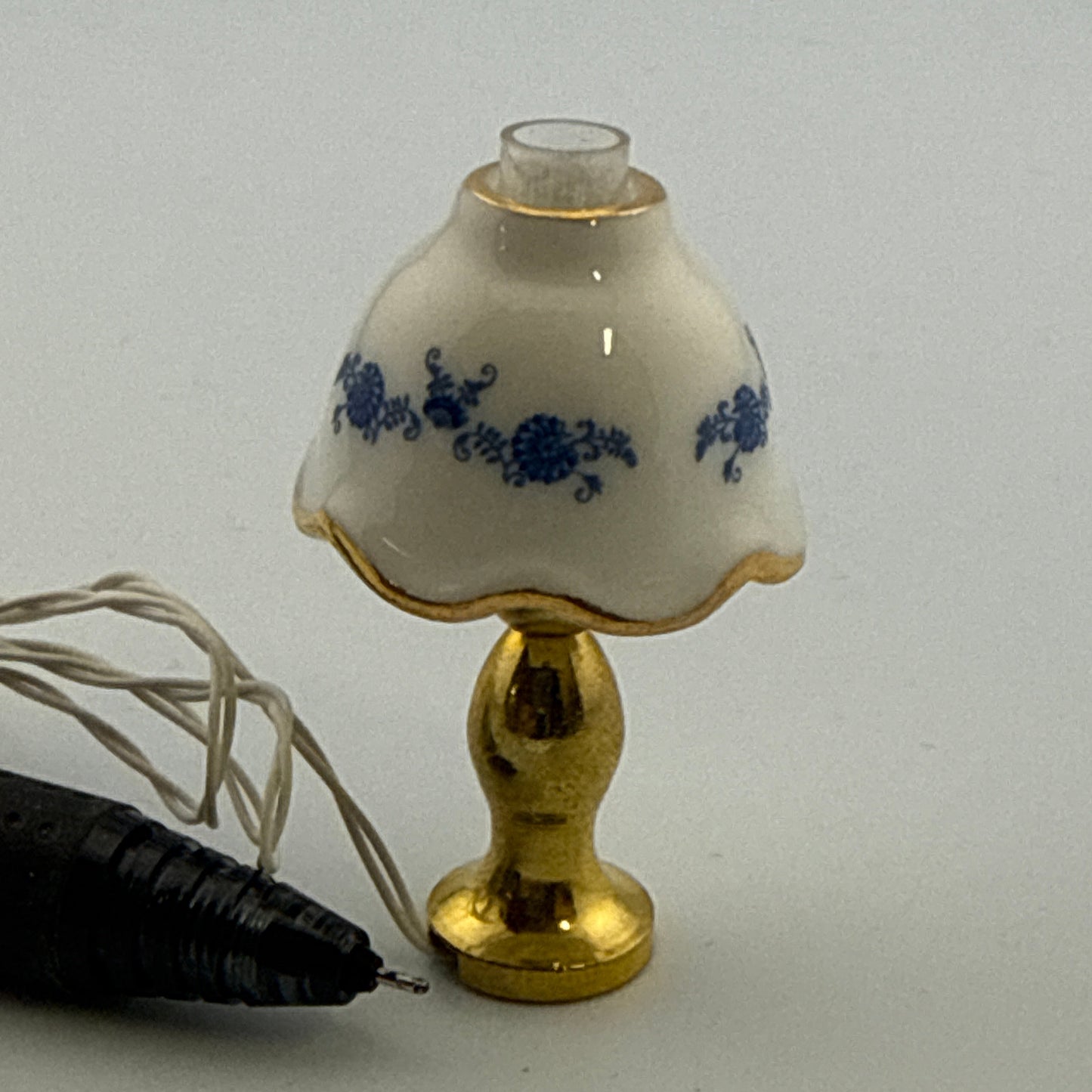 Miniature Table Lamp | Porcelain Shade & Brass Metal Base | 12V Dollhouse Light 1:12