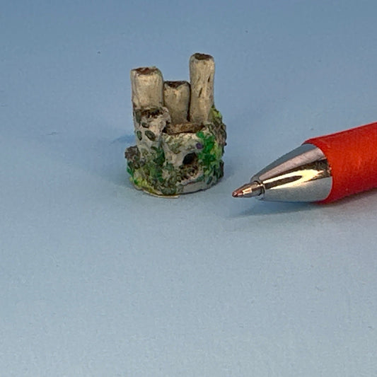 Dollhouse Miniature – Small Round Tower with Plant Motif