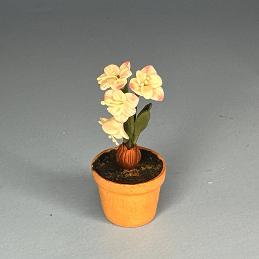 House potted  plant pot for dollhouse miniature 1:12 scale White w. Rose