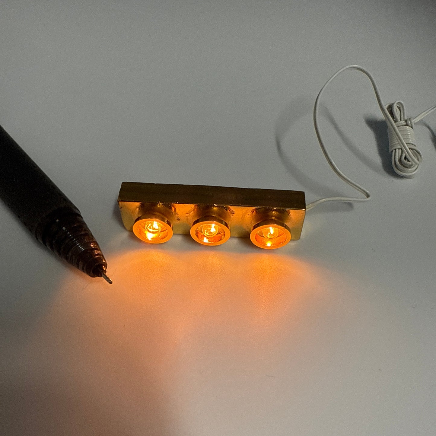 Dollhouse miniature Scale Model Bar 12V Light