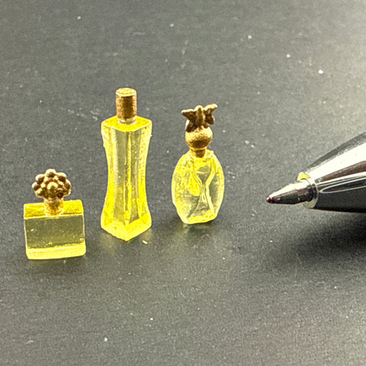 Dollhouse Miniature 1:12 Scale – Set of 3 Perfume Bottles top quality