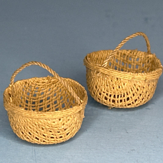 1:12 Scale Miniature Wicker Basket Set – 2 Pieces (Copy)