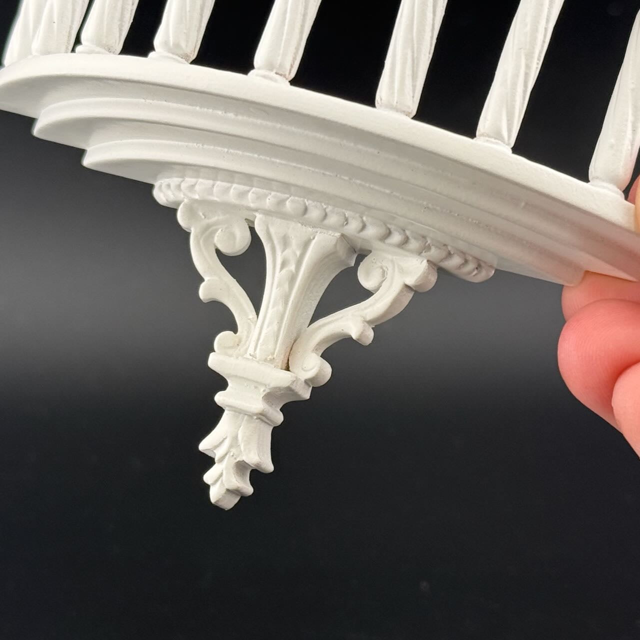 Balcon sculpté Roméo/Juliette miniature pour maison de poupée 1:12 en noyer sous fenêtre patio 836 NWN