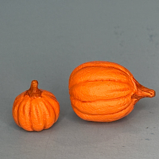 Set of Two Ceramic Pumpkins for Dollhouses – 1:12 Scale