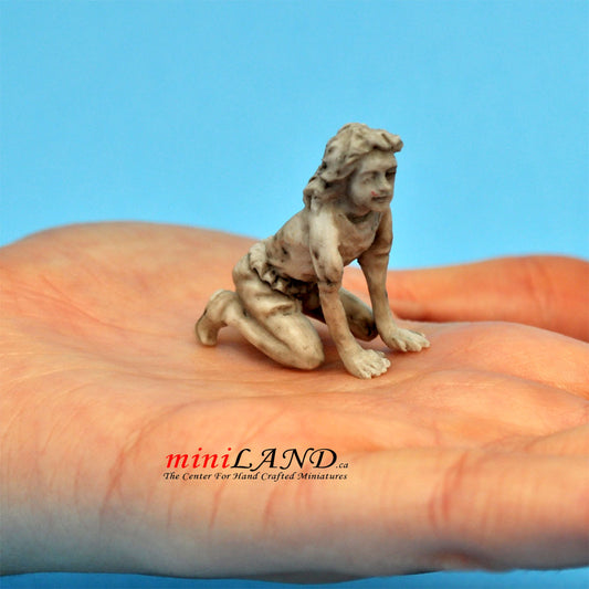 Statue Girl Gardener for 1:12 scale dollhouse miniature