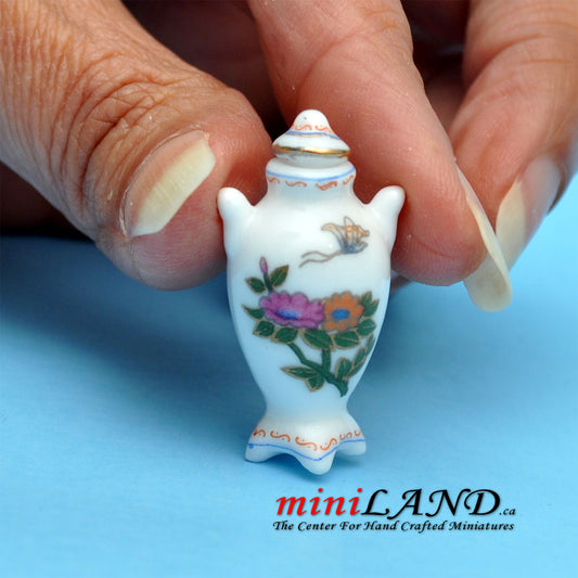 White ceramic vase with lid dollhouse miniature 1:12 B