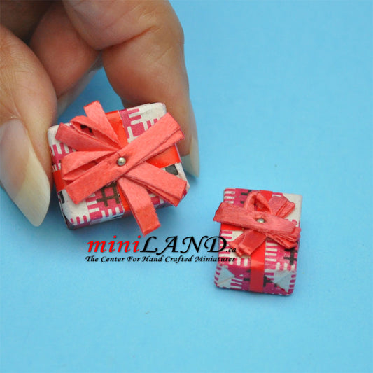 2 piece matching presents with bows box dollhouse miniature  1:12 scale