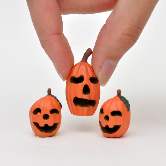 Ensemble de 3 citrouilles d'Halloween pour maison de poupée miniature 1:12