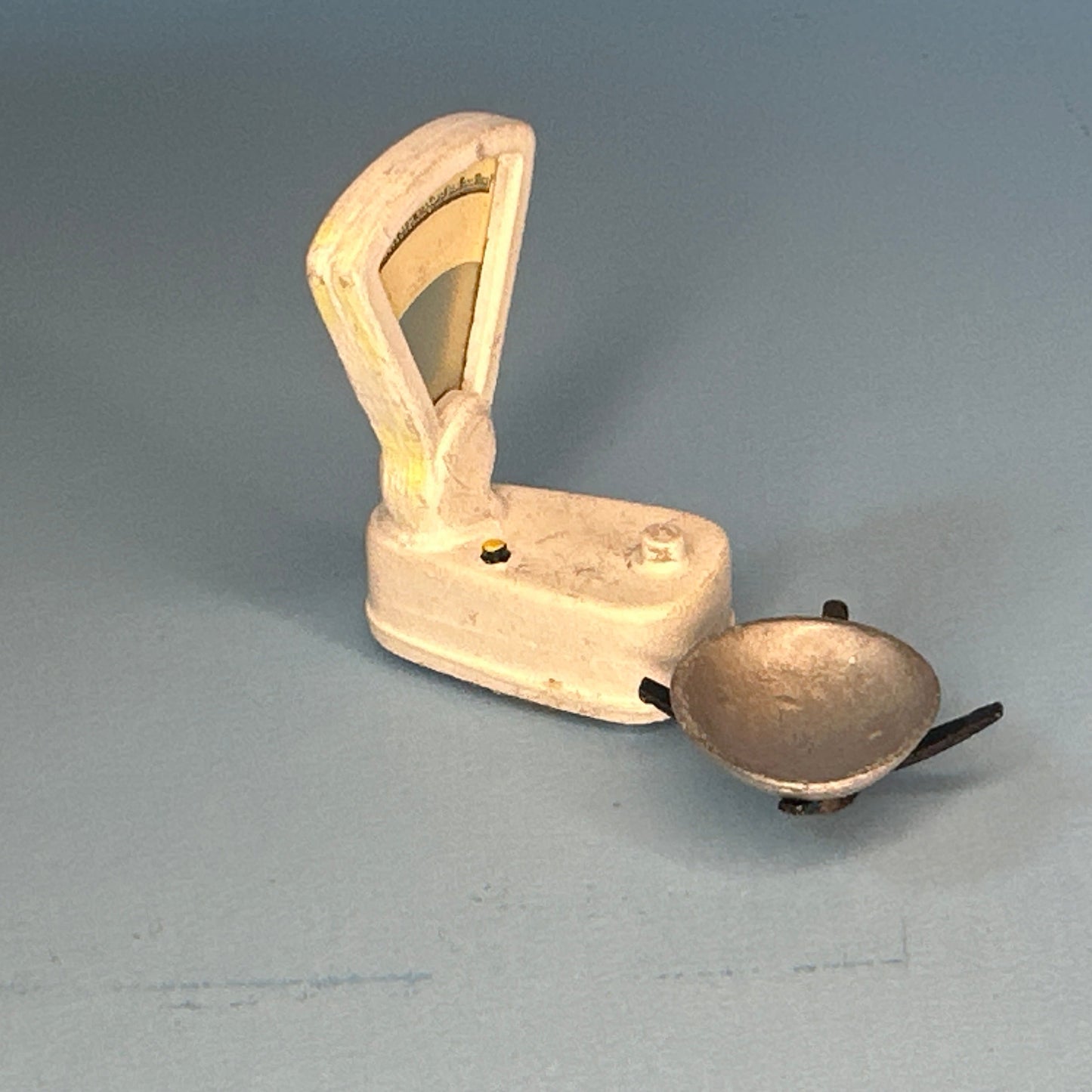 Heidi Ott Vintage Grocery Scale – Dollhouse Miniature 1:12
