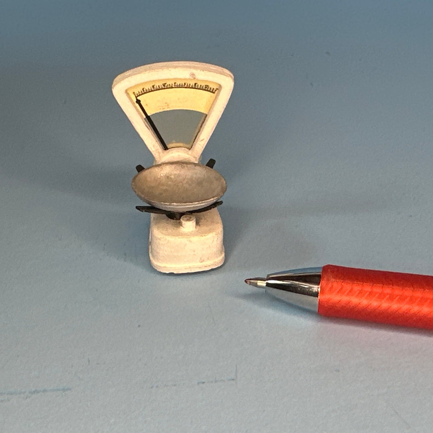 Heidi Ott Vintage Grocery Scale – Dollhouse Miniature 1:12