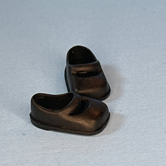 Heidi Ott Dollhouse Miniature Teenager's shoes for 4.5" -one pair 1:12