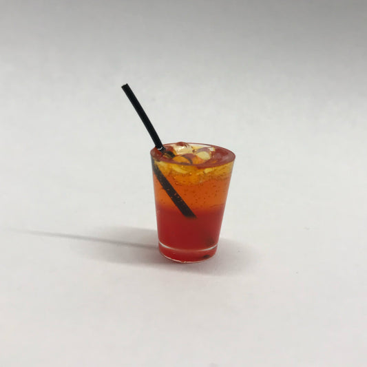 Miniature handmade cold red drink with ice 1:12 Dollhouse Kitchen Accessories food