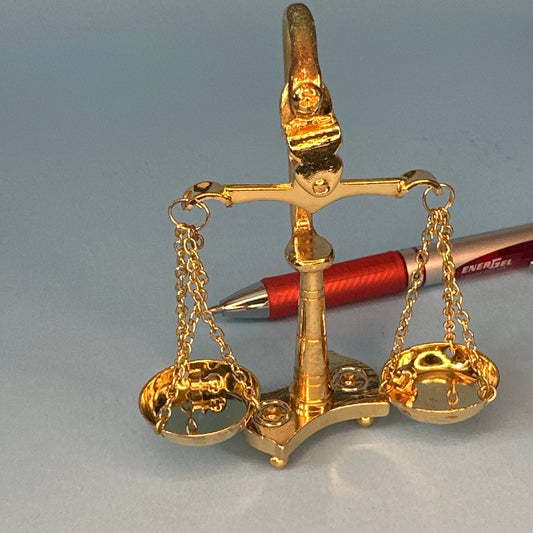 Brass 1:6 scale Balance Scales with Weights for Dollhouses miniature