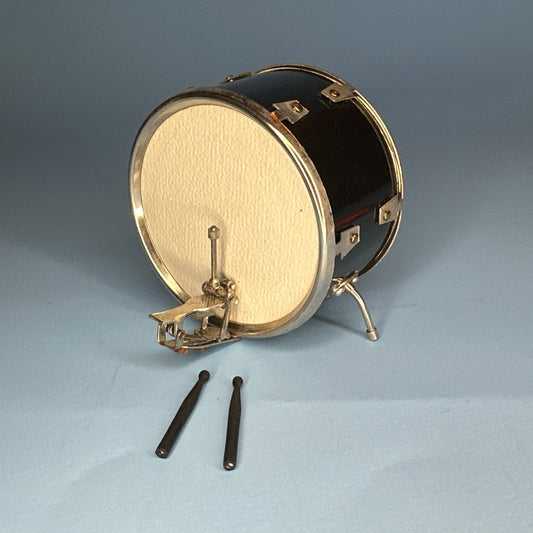 Miniature Jazz Band Bass Drum with Drumsticks – 1:12 Scale