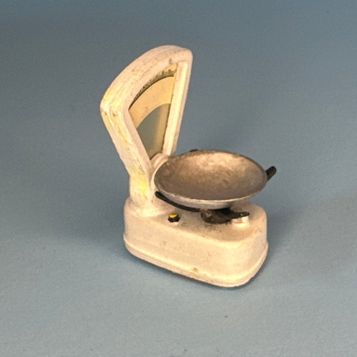 Heidi Ott Vintage Grocery Scale – Dollhouse Miniature 1:12