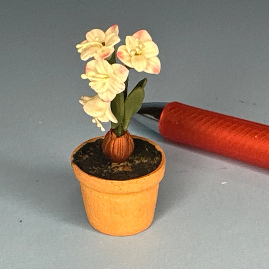 House potted  plant pot for dollhouse miniature 1:12 scale White w. Rose