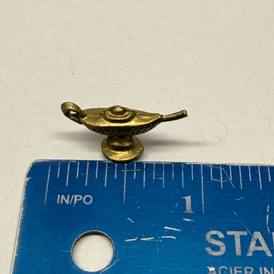 Metal oil lamp Aladdin’s Lamp 1:12 Scale dollhouse miniature