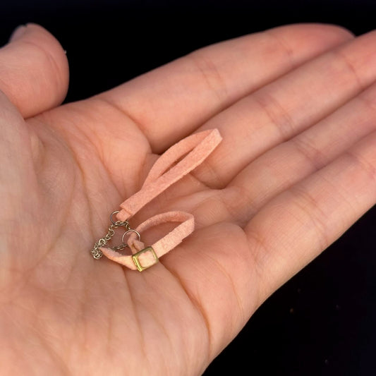 Miniature Dog Leash – 1:12 Scale